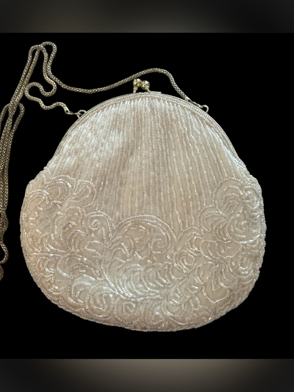 La Regale Vintage Beaded Clamshell Pristine White Pearl Bridal Clutch